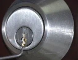 Galaxy Locksmith Store Vancouver, WA 360-526-4632 - 7-Broken-Key-Extraction